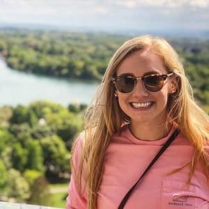 Meet your Posher, Abby